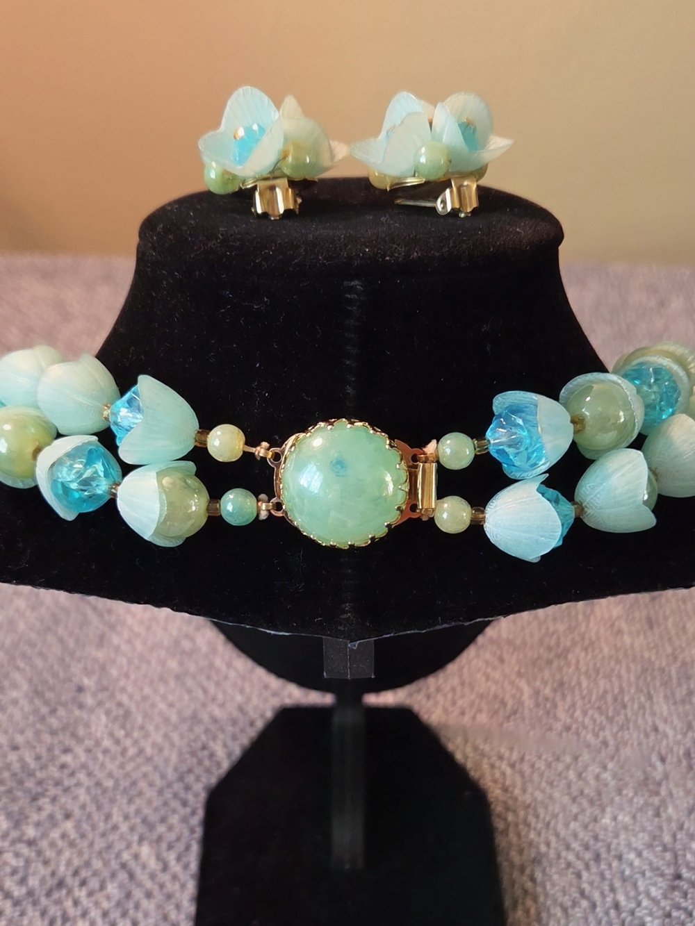 Vintage 1950s Signed Hong Kong Pastel Flower Jewelry Set Double Strand MCM - Picture 2 of 6